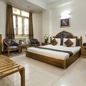 Sunstar Residency Hotel