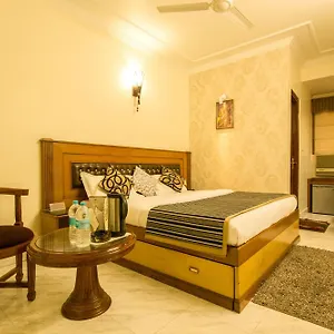 The C Park Karol Bagh Homely Atmosphere Hotel